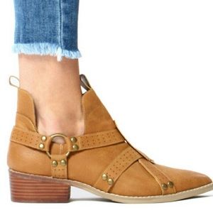 COCONUTS BY MATISSE Knox Harness Booties Size 8